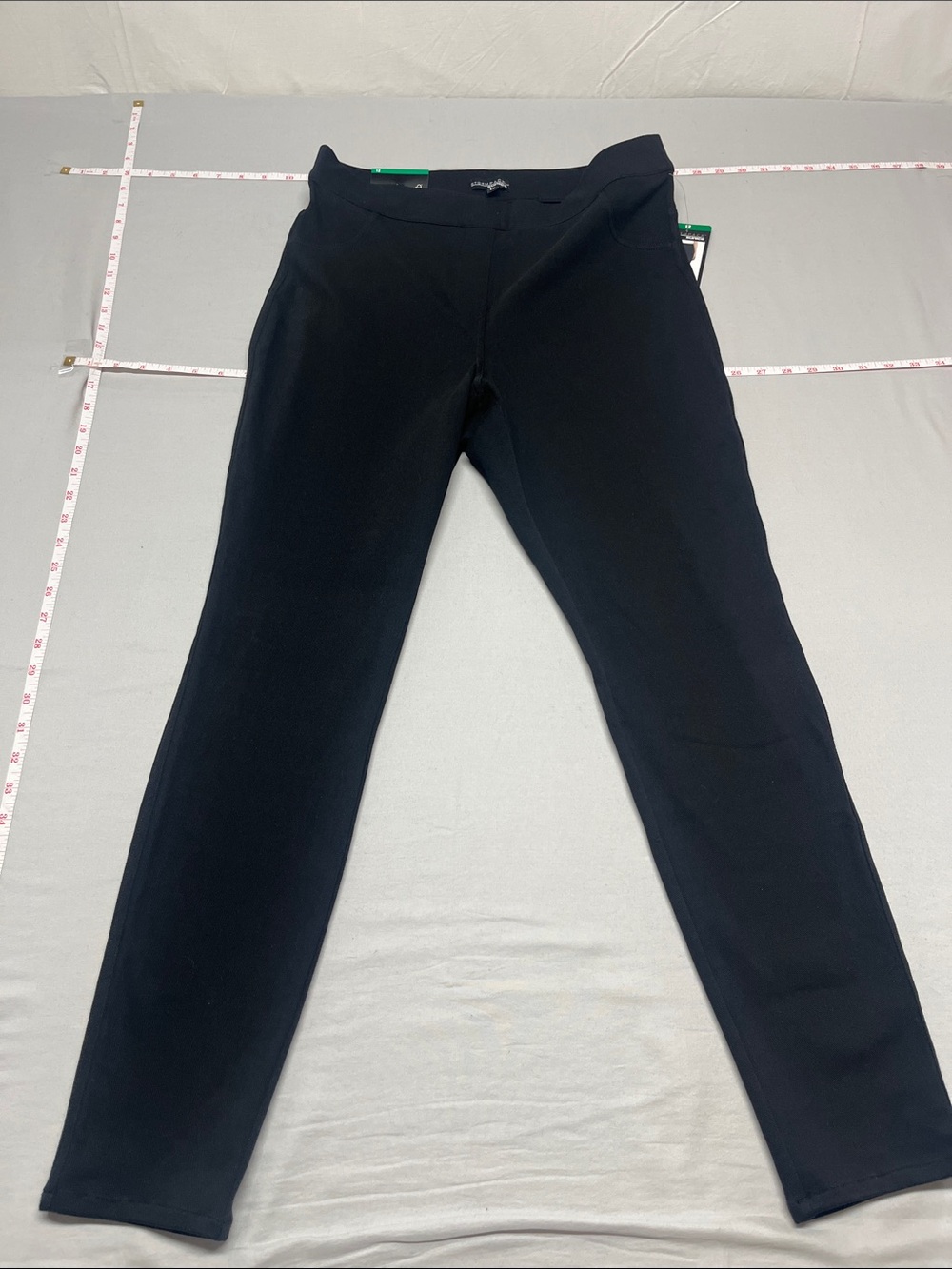 Women's Black Straight-Leg high-rise legging pants size 12. Storm pack  1124